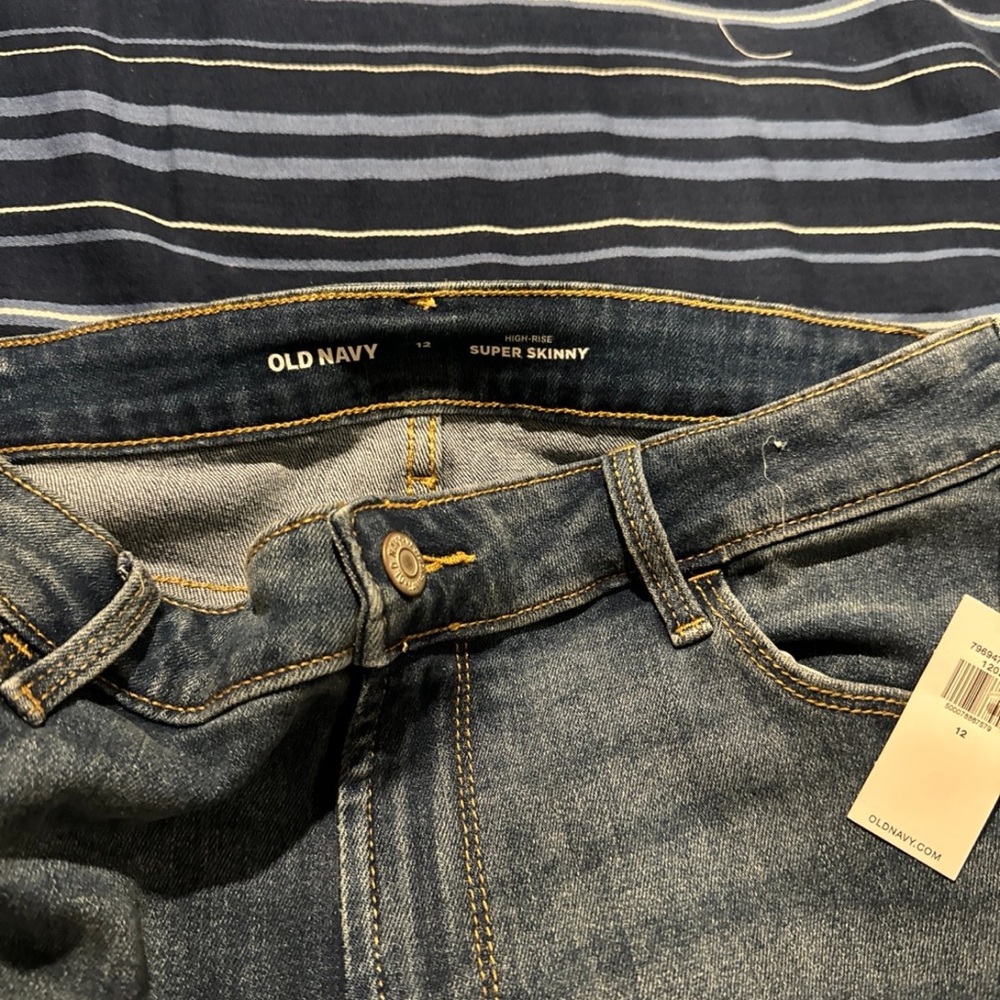 Old Navy women’s  Super Skinny Jeans - Blue